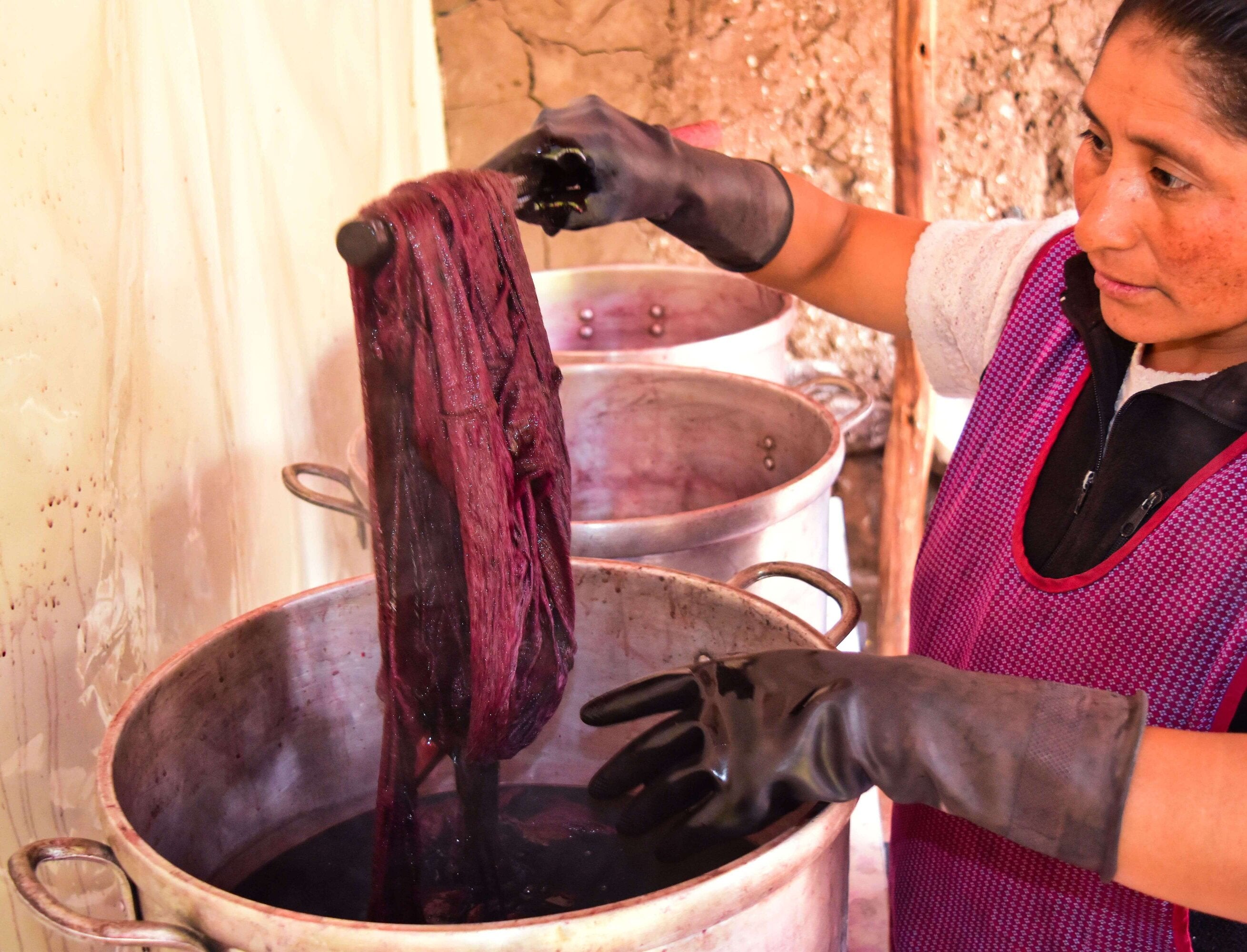 Women Artisans in the Peruvian Andes