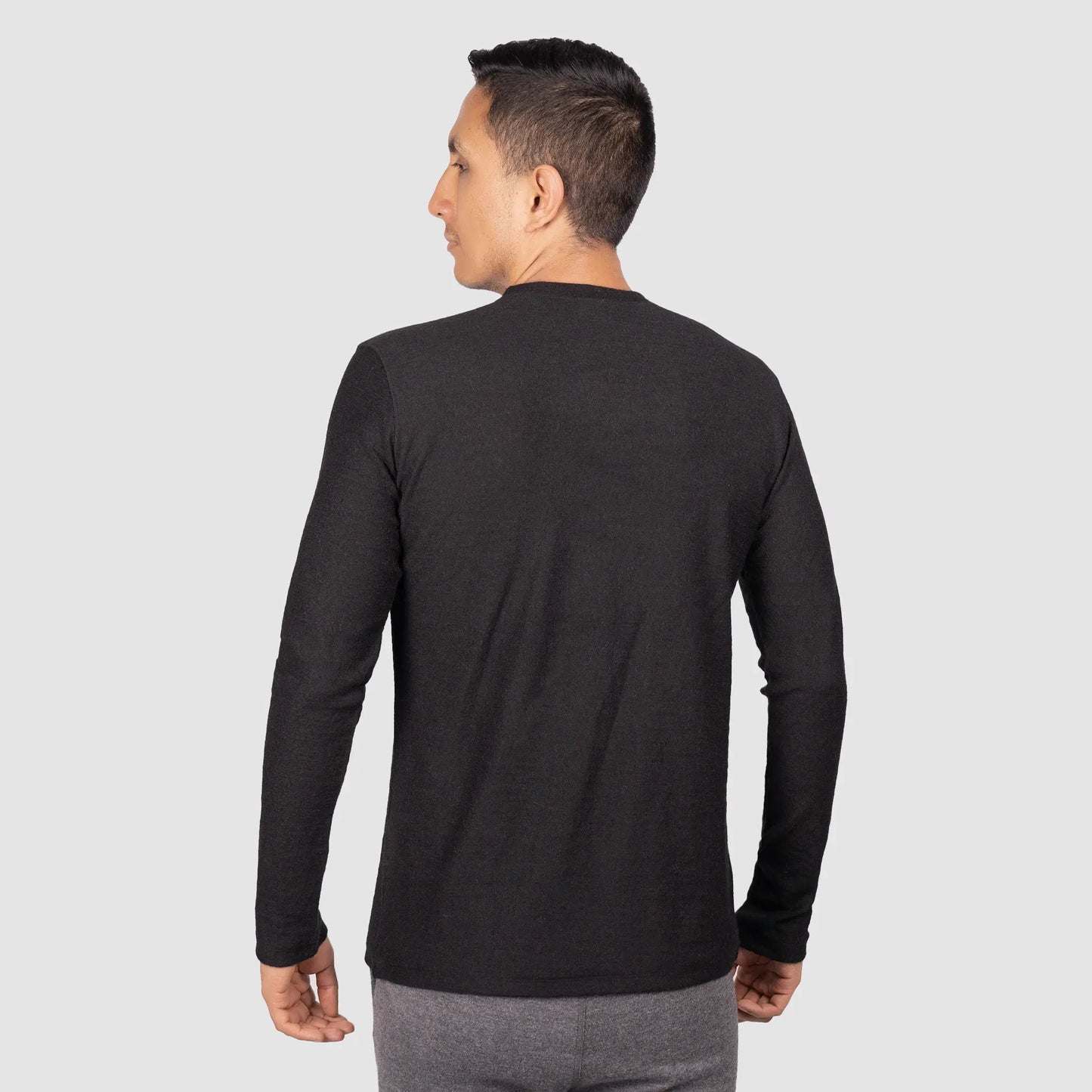 mens comfortable longsleeve base layer color black